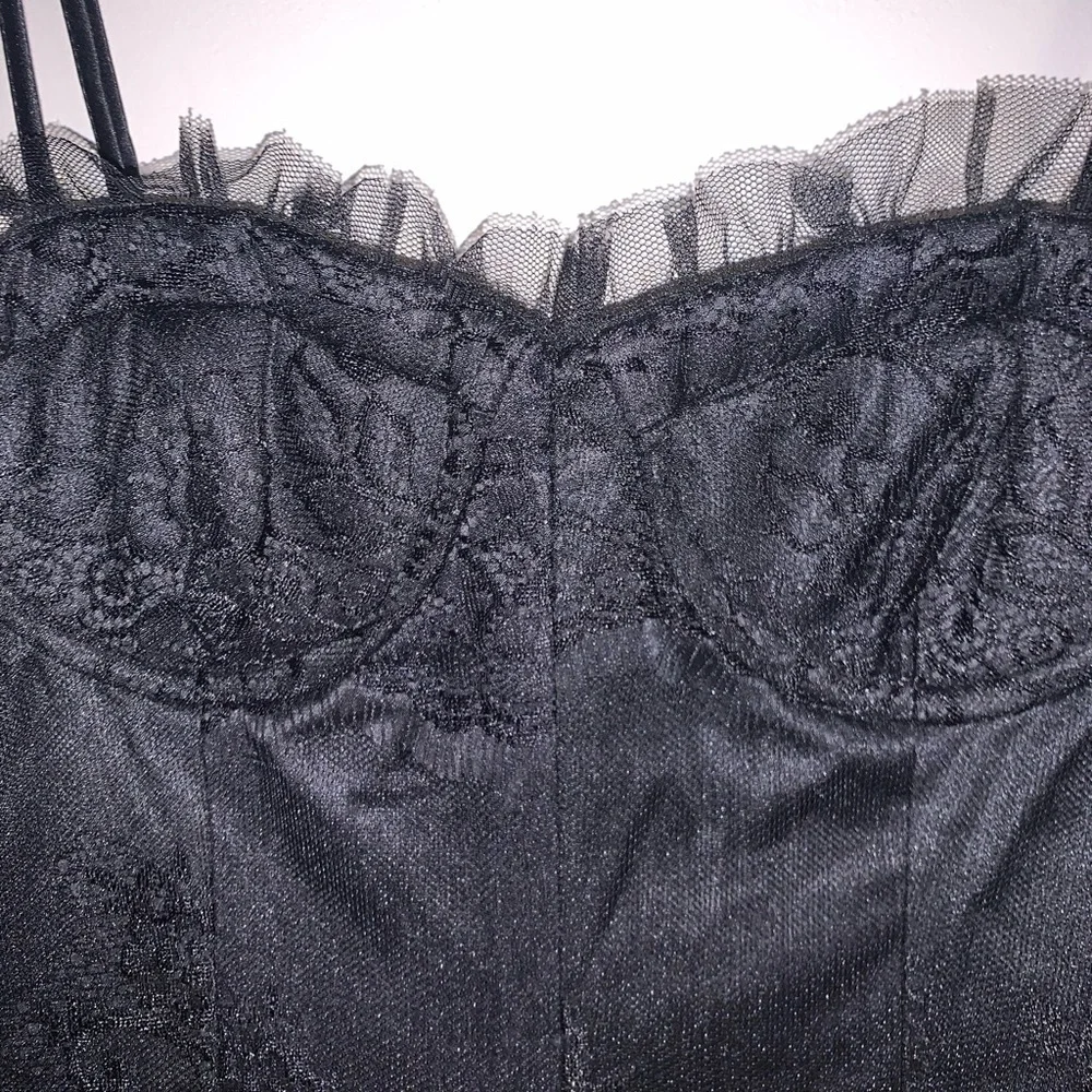 Twenty One Lace Dress - Picture 4 of 8